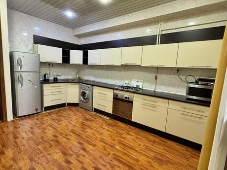 3-room apartment for rent, 120 m², Elmlər Akademiyası: 300 ₼/mo 5