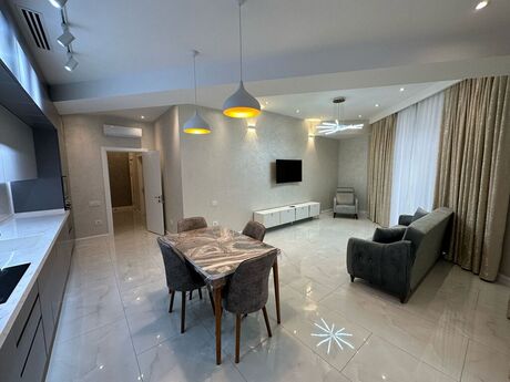 3 otaqlı yeni tikili - Ağ şəhər q. - 110 m²
