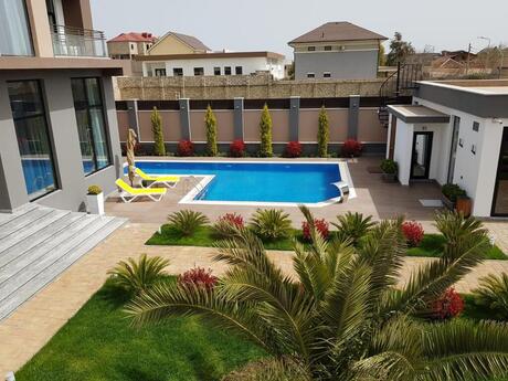 6 otaqlı həyət evi/bağ evi - Mərdəkan q. - 500 m²