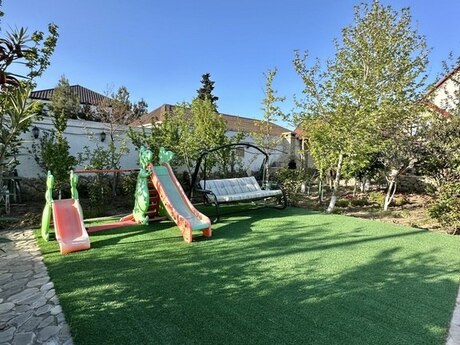 6 otaqlı həyət evi/bağ evi - Mərdəkan q. - 350 m²