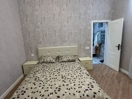 4 otaqlı həyət evi/bağ evi - Mərdəkan q. - 150 m²