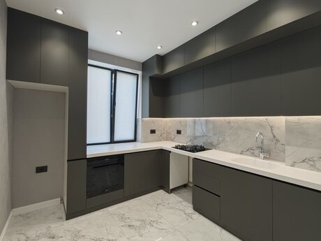 Объявление №5149340 - Баку, пос. Бакиханова, 3-комн., 80 м², 2/5 этаж