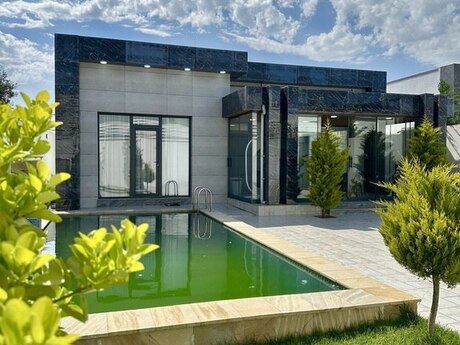 4 otaqlı həyət evi/bağ evi - Mərdəkan q. - 180 m²