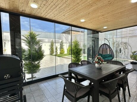 4 otaqlı həyət evi/bağ evi - Mərdəkan q. - 180 m²