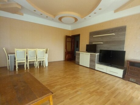 4 otaqlı yeni tikili - Nəsimi r. - 230 m²