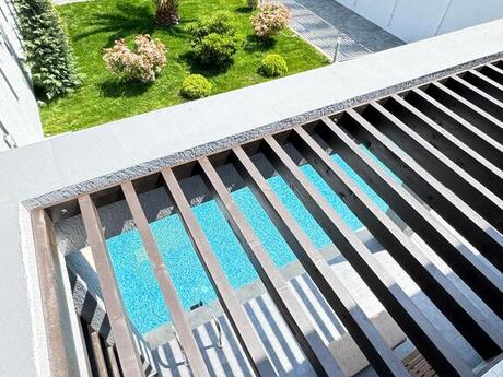6 otaqlı həyət evi/bağ evi - Mərdəkan q. - 300 m²