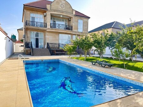 6-комн. дом/дача - пос. Шувеляны - 480 м²