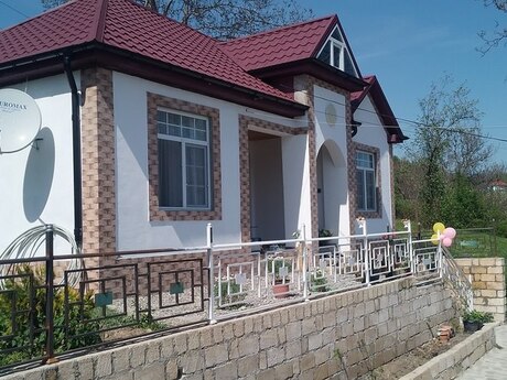 3 otaqlı həyət evi/bağ evi - Quba - 90 m²