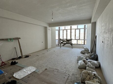 4-комнатная квартира, 160 м², Azadlıq Prospekti: 355 000 ₼ 2