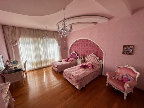 6 otaqlı həyət evi/bağ evi - Mərdəkan q. - 400 m²