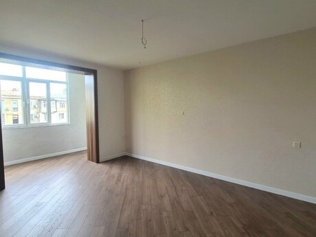 3-комн. вторичка - м. Низами - 80 м²
