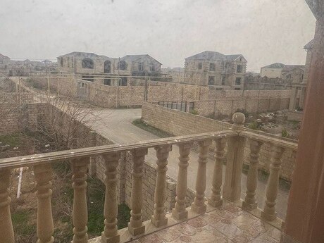 4 otaqlı həyət evi/bağ evi - Kürdəxanı q. - 180 m²