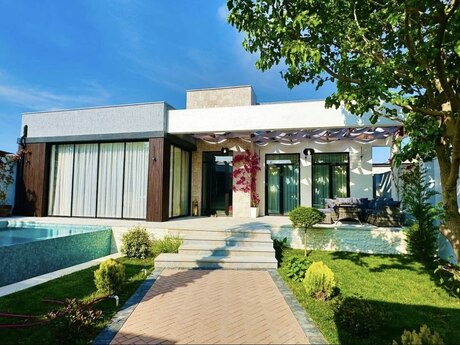 4 otaqlı həyət evi/bağ evi - Mərdəkan q. - 180 m²