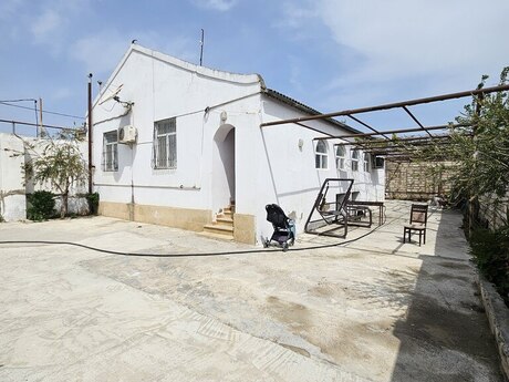 3 otaqlı həyət evi/bağ evi - Şüvəlan q. - 110 m²