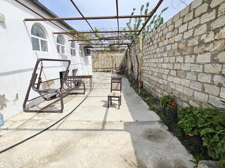 3 otaqlı həyət evi/bağ evi - Şüvəlan q. - 110 m²