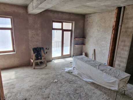 Obyekt - Şah İsmayıl Xətai m. - 1000 m²