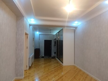 3 otaqlı mənzil, 135 m², 20 Yanvar: 310 000 ₼ 5
