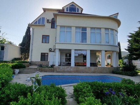 3 otaqlı həyət evi/bağ evi - Mərdəkan q. - 200 m²