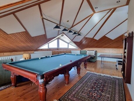 3 otaqlı həyət evi/bağ evi - Mərdəkan q. - 200 m²