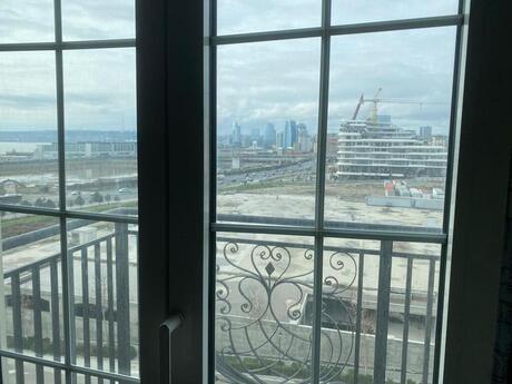 5 otaqlı yeni tikili - Ağ şəhər q. - 184 m²