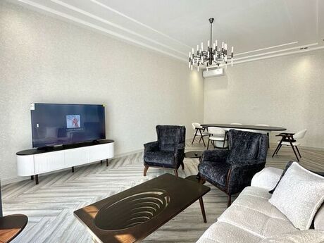 4-комн. дом/дача - пос. Мардакан - 360 м²