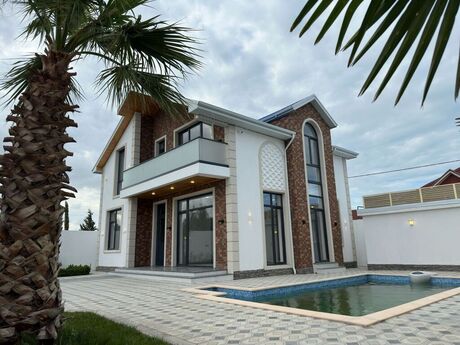 6 otaqlı həyət evi/bağ evi - Şüvəlan q. - 250 m²