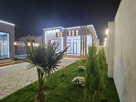 4 otaqlı həyət evi/bağ evi - Şüvəlan q. - 150 m²
