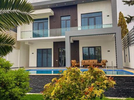 5 otaqlı həyət evi/bağ evi - Mərdəkan q. - 250 m²