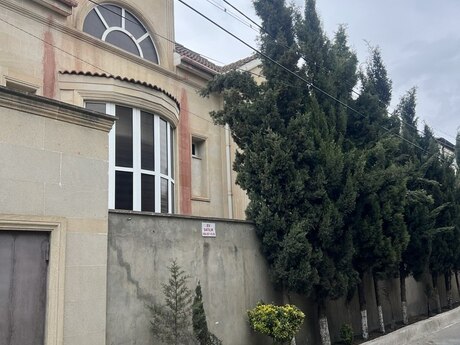 9-комн. дом/дача - м. Кара Караев - 390 м²