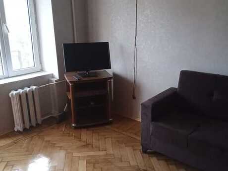 1-комн. вторичка - м. Сахил - 30 м²