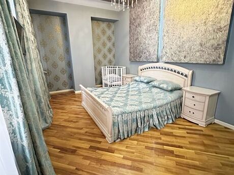 4 otaqlı yeni tikili - Nizami m. - 180 m²