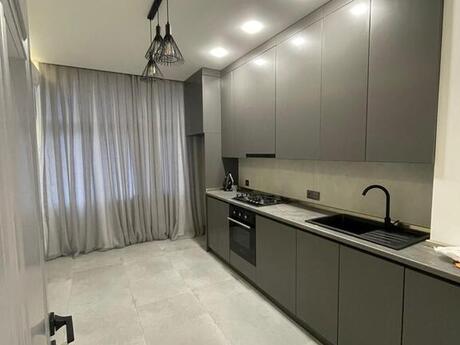 3 otaqlı yeni tikili - Elmlər Akademiyası m. - 130 m²