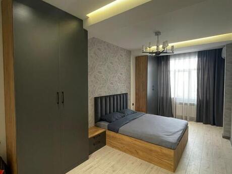 3 otaqlı yeni tikili - Elmlər Akademiyası m. - 130 m²