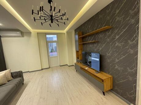 3 otaqlı yeni tikili - Elmlər Akademiyası m. - 130 m²