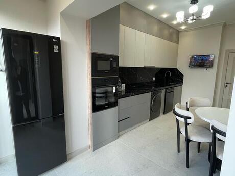 Kirayə 2 otaqlı mənzil, 91 m², BCR Khatai: 1 600 ₼/ay 3