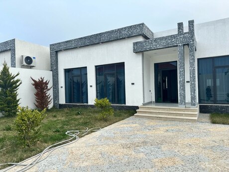 4 otaqlı həyət evi/bağ evi - Mərdəkan q. - 200 m²