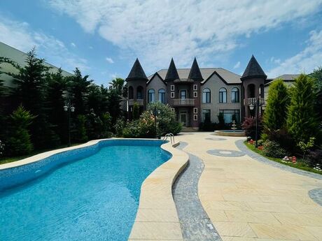 6 otaqlı həyət evi/bağ evi - Mərdəkan q. - 350 m²