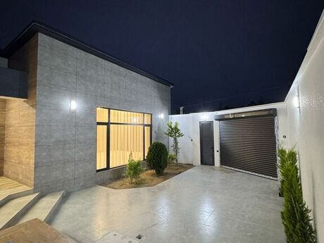 4 otaqlı həyət evi/bağ evi - Mərdəkan q. - 160 m²