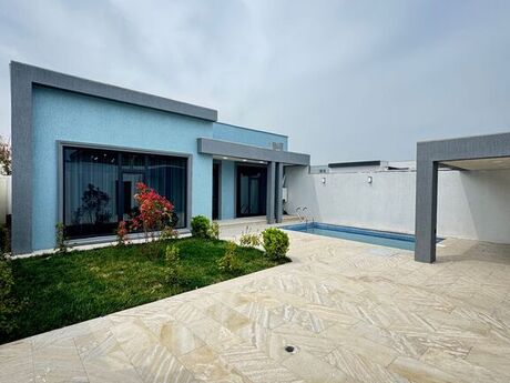 4 otaqlı həyət evi/bağ evi - Şüvəlan q. - 160 m²