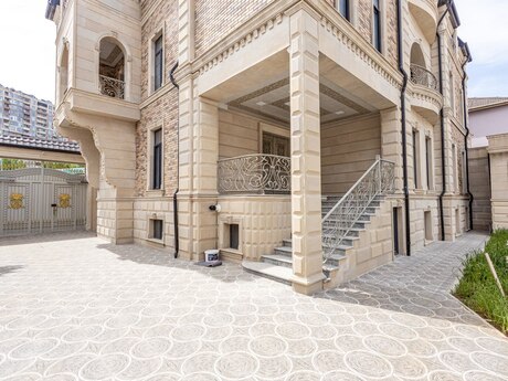 Həyət evi/Bağ evi - Binəqədi r. - 950 m²