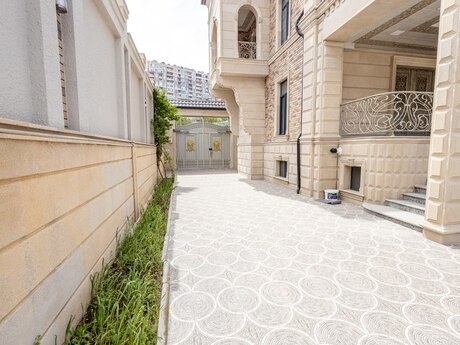 Həyət evi/Bağ evi - Binəqədi r. - 950 m²