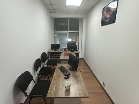1-комн. офис - м. Сахил - 52 м²