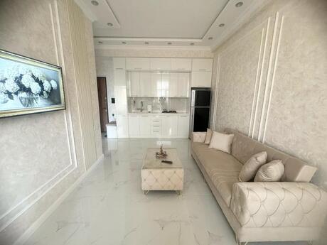 2 otaqlı yeni tikili - 28 May m. - 70 m²