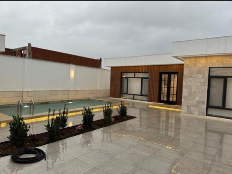 3 otaqlı həyət evi/bağ evi - Buzovna q. - 200 m²