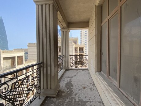3-комнатная квартира, 202 м², 28 May: 880 000 ₼ 3