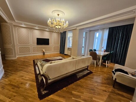 3 otaqlı yeni tikili - Nəsimi r. - 145 m²