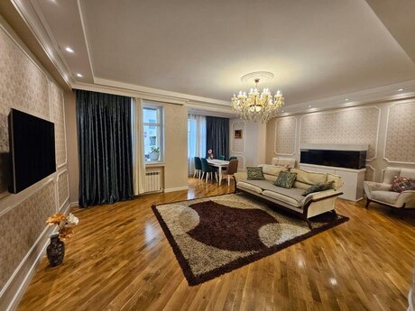 3 otaqlı yeni tikili - Nəsimi r. - 145 m²