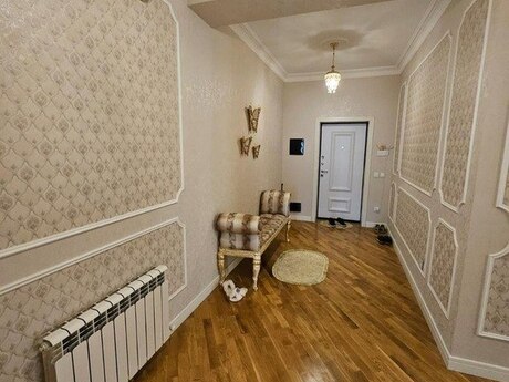 3 otaqlı yeni tikili - Nəsimi r. - 145 m²