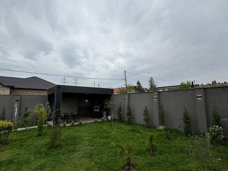 5 otaqlı həyət evi/bağ evi - Şüvəlan q. - 350 m²