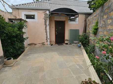 3 otaqlı həyət evi/bağ evi - M.Ə.Rəsulzadə q. - 90 m²